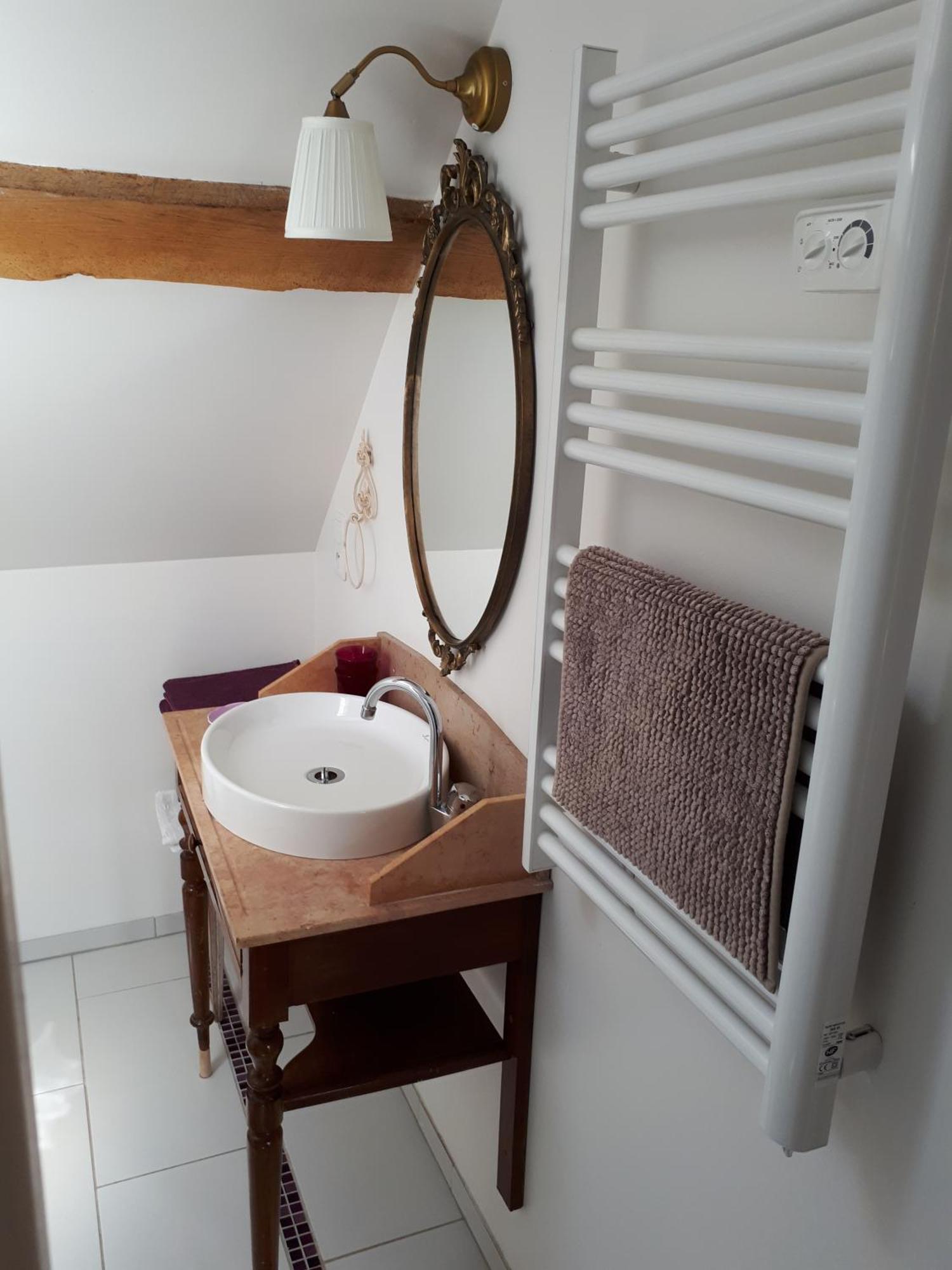 فندق La Grange Des Blins Jouy  الغرفة الصورة