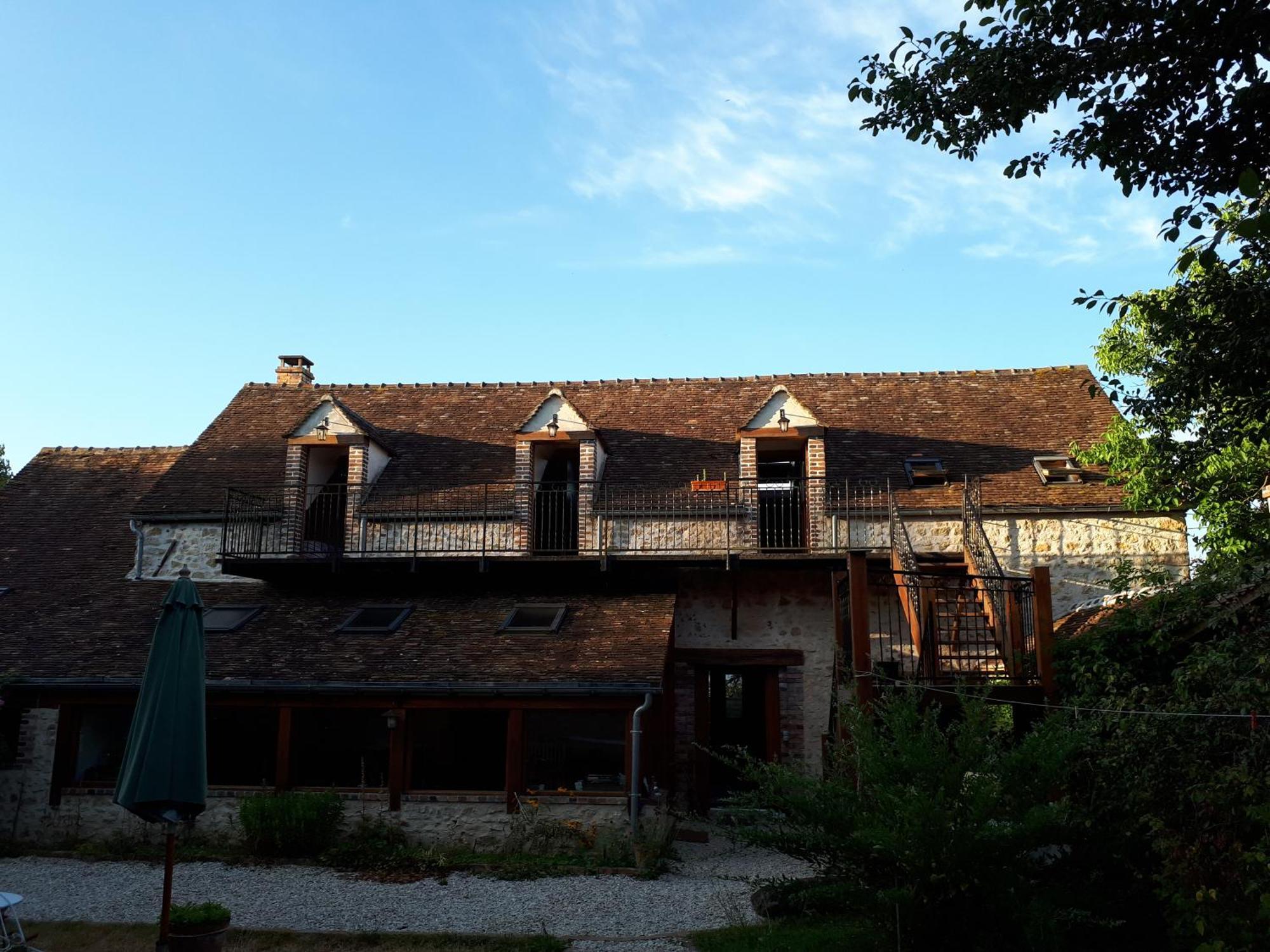 فندق La Grange Des Blins Jouy  الغرفة الصورة
